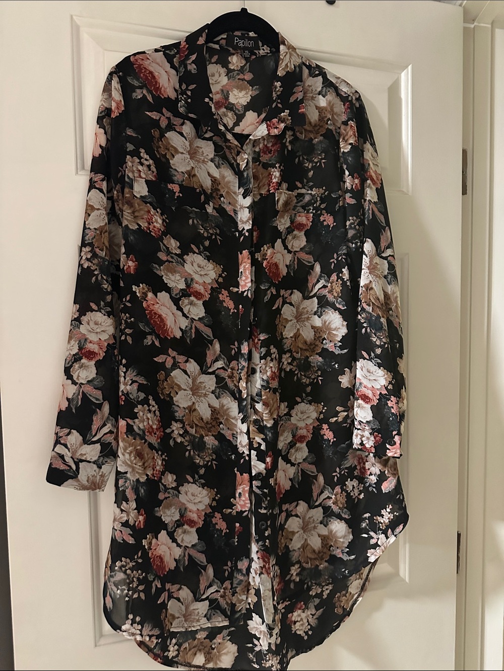 Papillon Blanc Black Floral Satin Button-Down Tunic Shirt